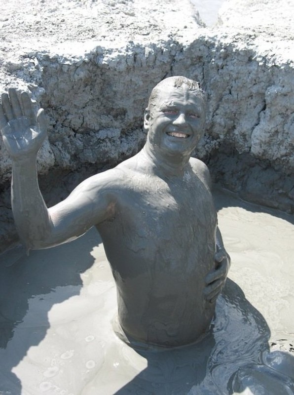 Вулкан Шуго, грязевые ванны и конная прогулка