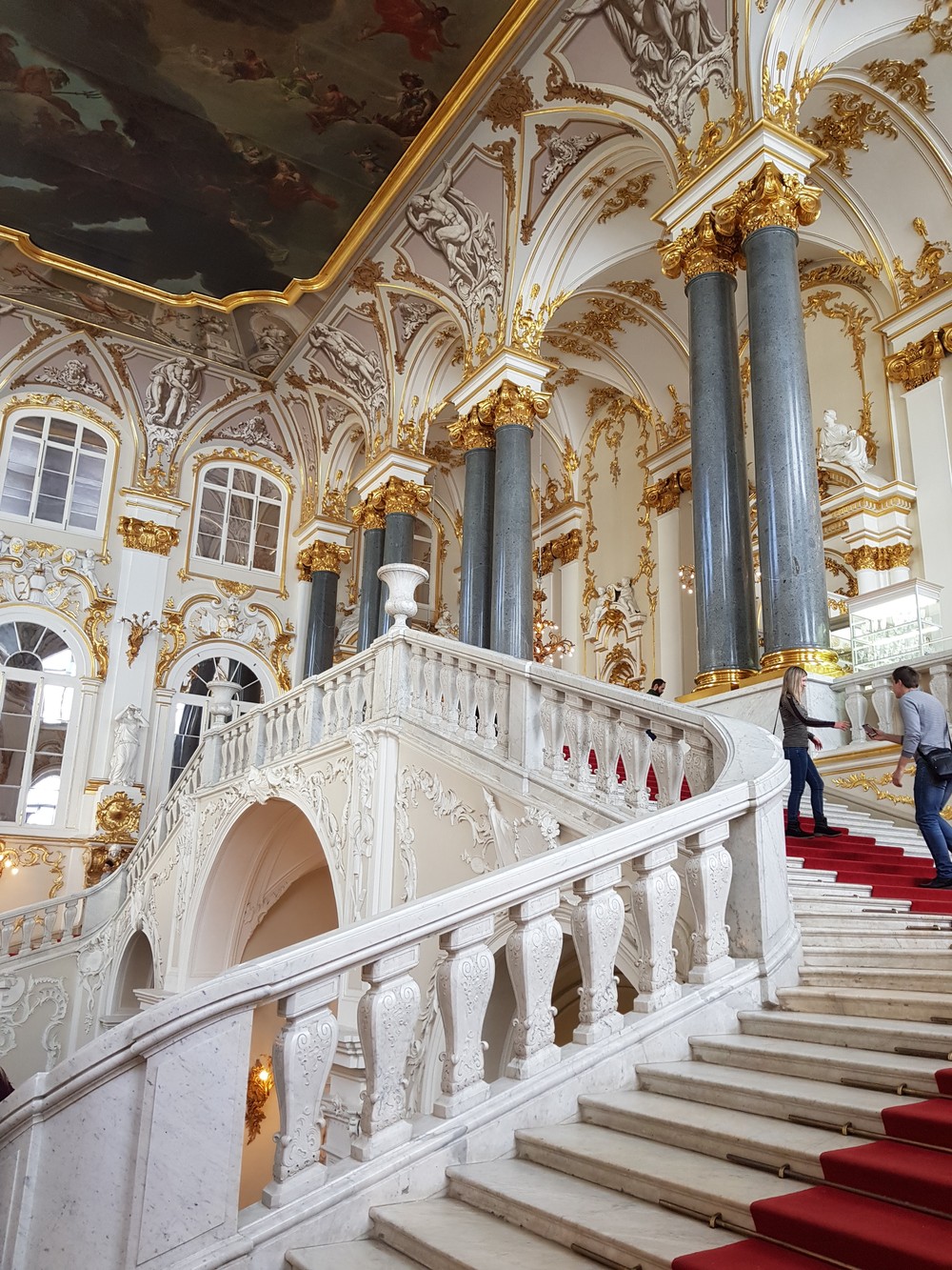 Романовы в Зимнем дворце: парадные и жилые покои (билеты включены) (2/13)