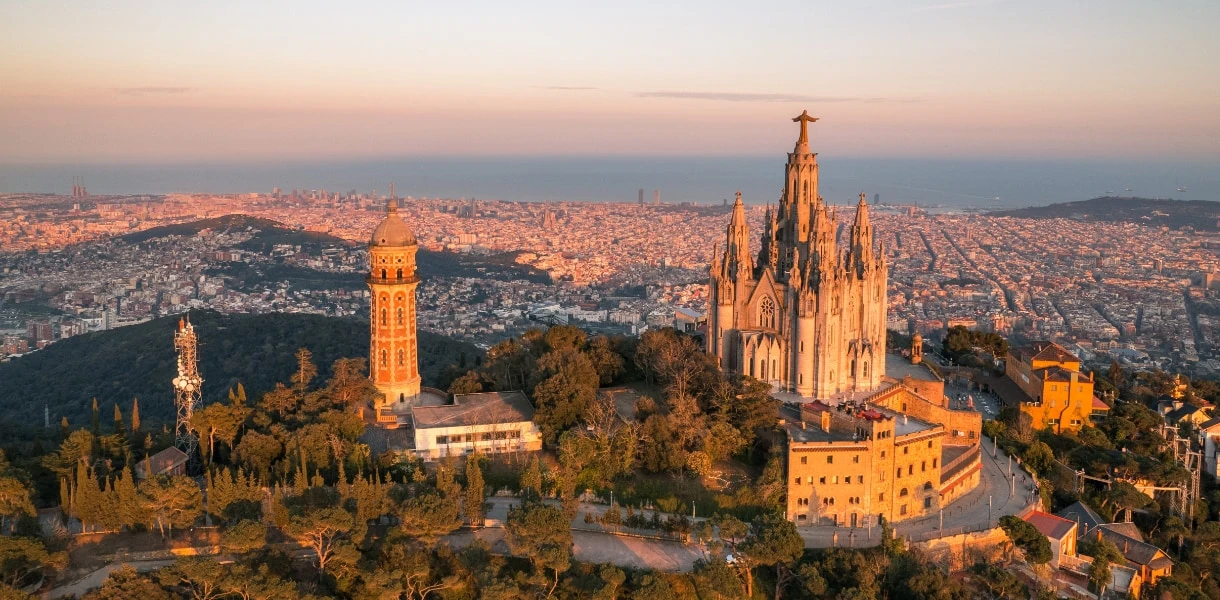 Кварталы, улицы и площади Барселоны