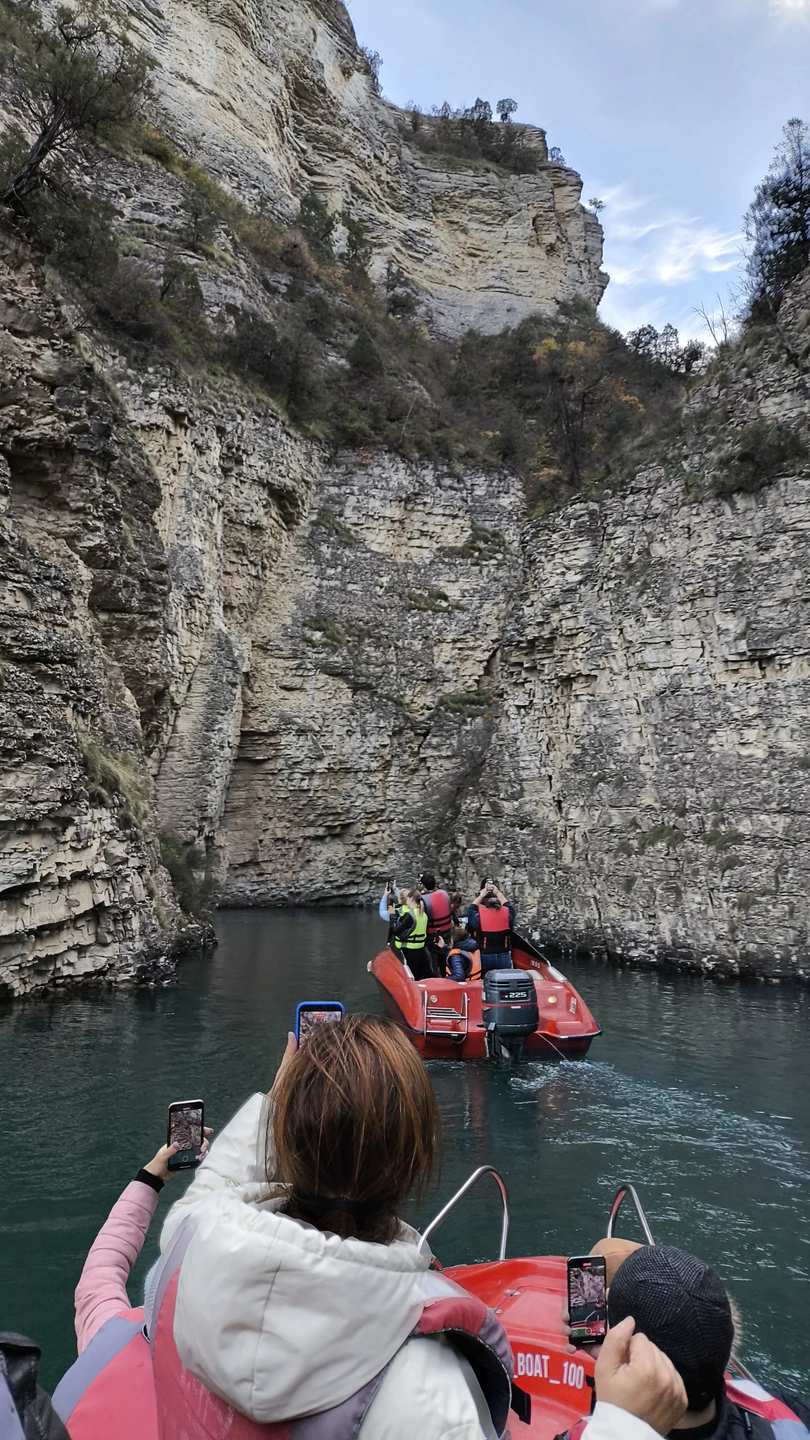 Экскурсия понравилась, Динара хороший, профессиональный гид, веселая и с юмором👍👍👍 Водитель Насир водит машину хорошо и безопасно👍👍👍