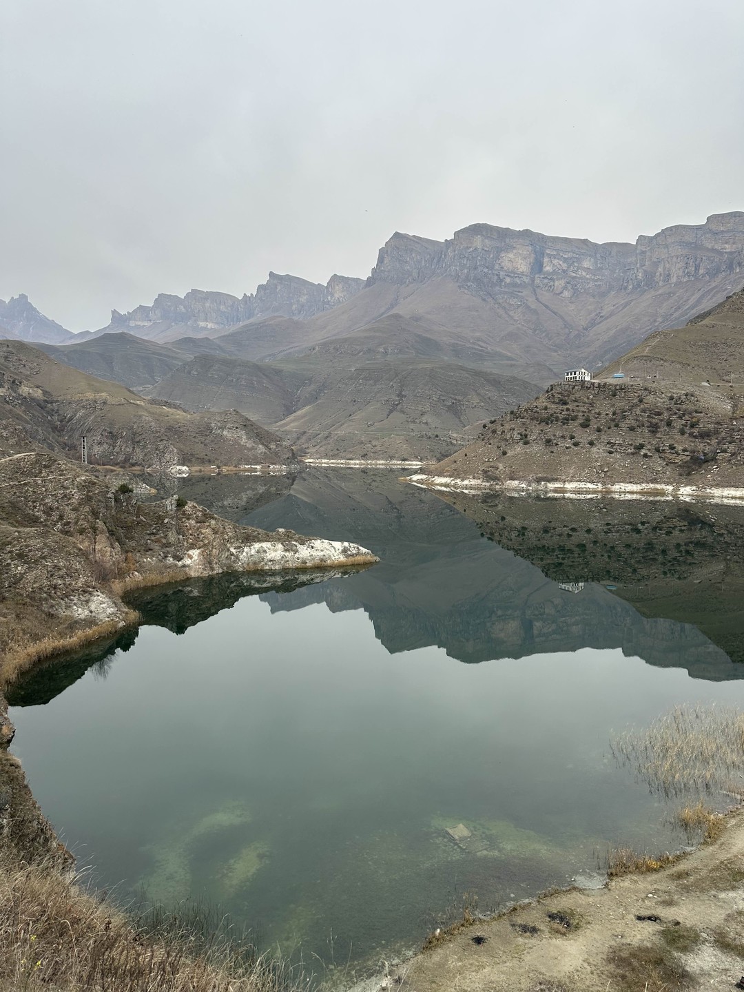 Очень крутая поездка даже очень, гид Артемий классный, все рассказывал и объяснял все и как нужно)