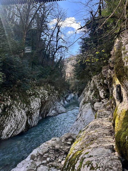 Экскурсия очень понравилась. Места очень красивые. Туристов сейчас не так много и можно с комфортом погулять