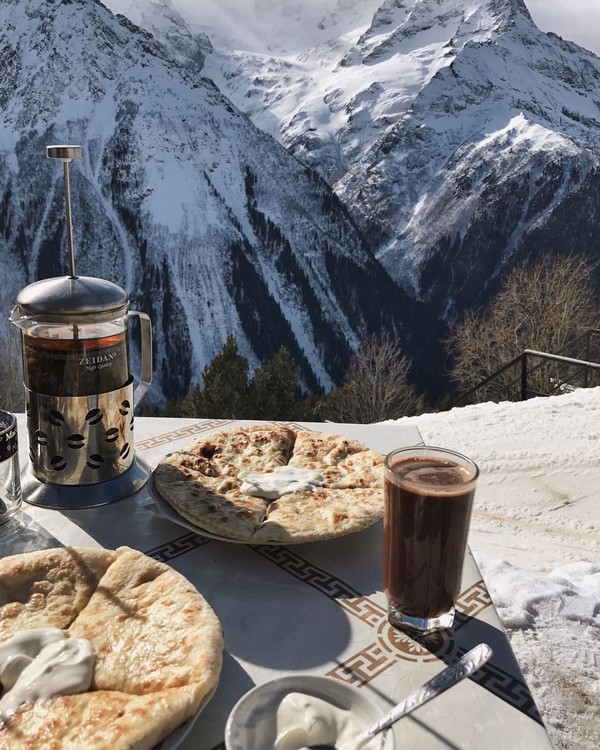 Автобусный тур в Домбай из Астрахани: Мусса-Ачитара и экскурсии на выбор