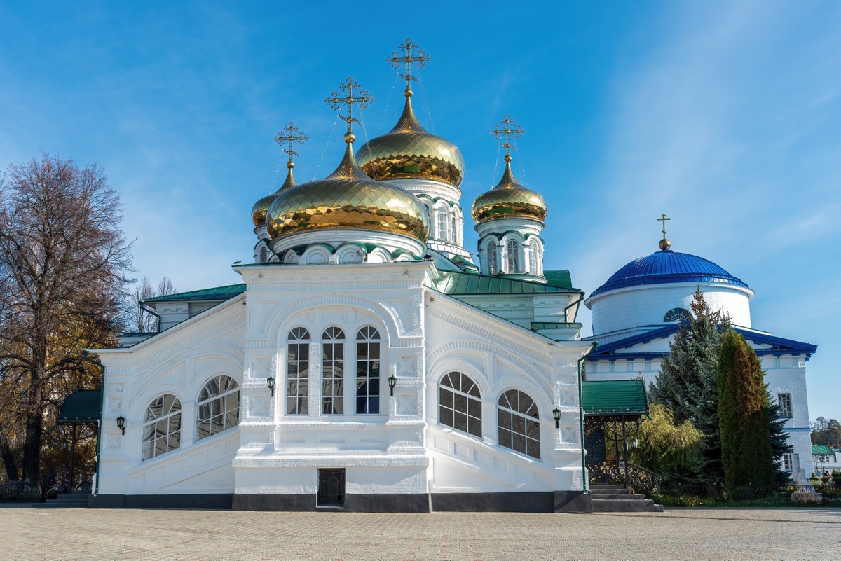 Главное изображение экскурсии - Раифский монастырь и Вселенский храм: погружение в историю религий