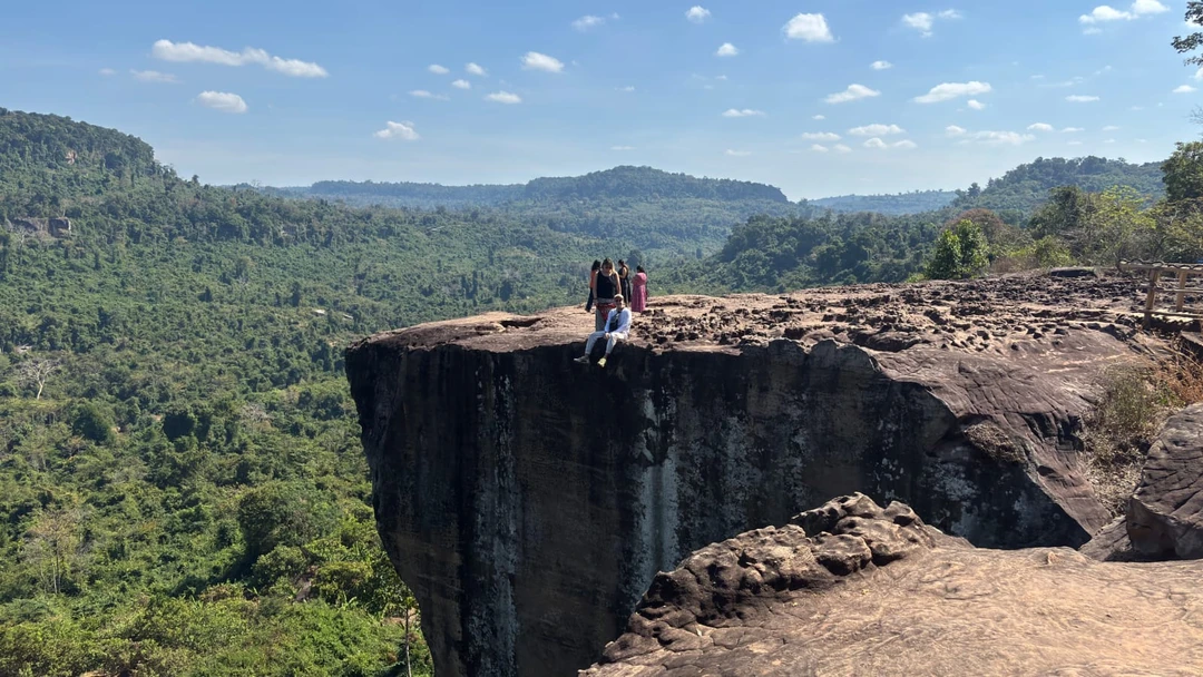 Пишу отзыв, спустя некоторое время после приезда из Камбоджи. Сразу написать было некогда и это даже