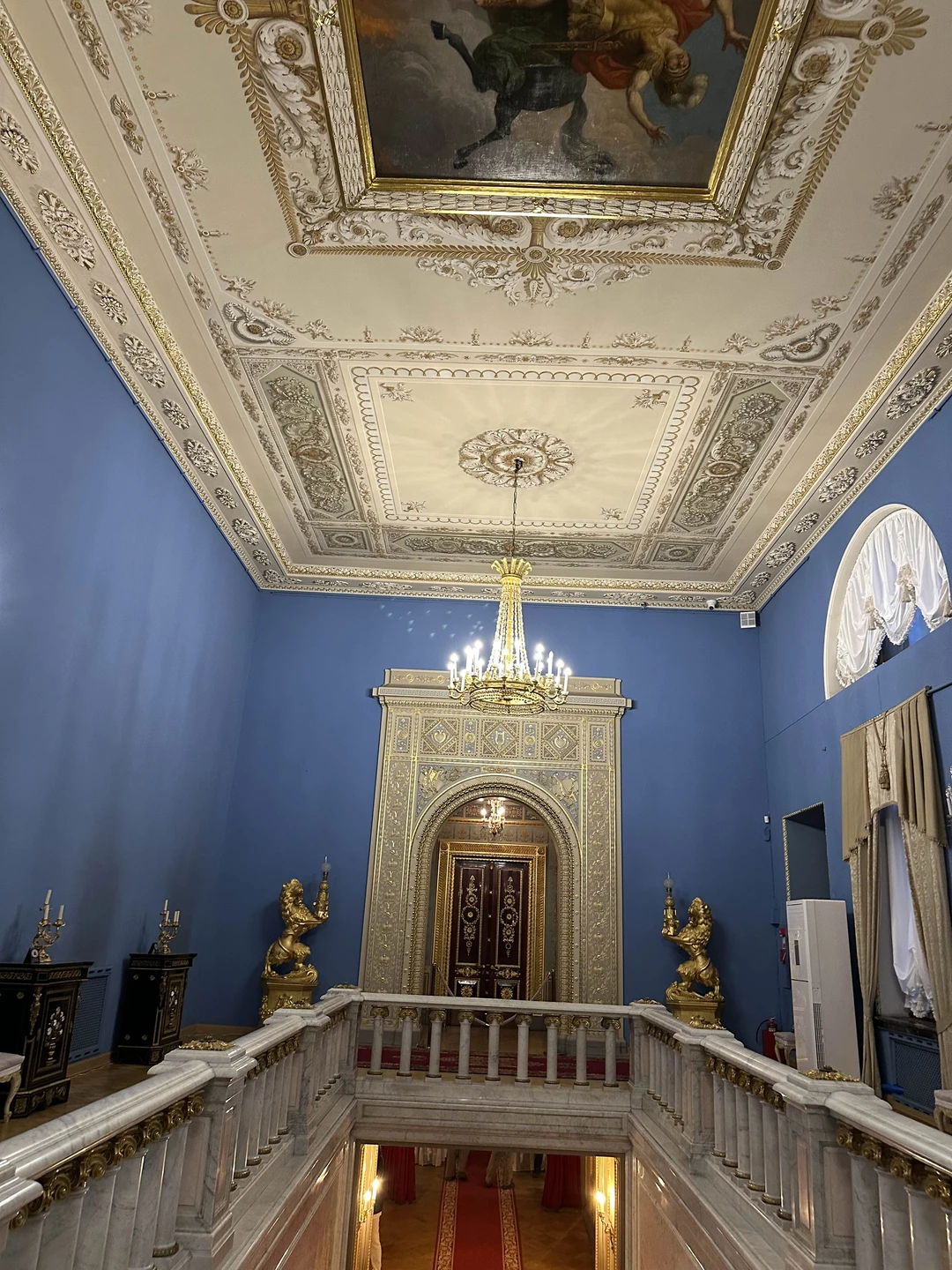 Рассказчик Евгений великолепный гид! Настолько все интересно, что не хотелось заканчивать экскурсию! Спасибо большое, все очень понравилось! 🫶