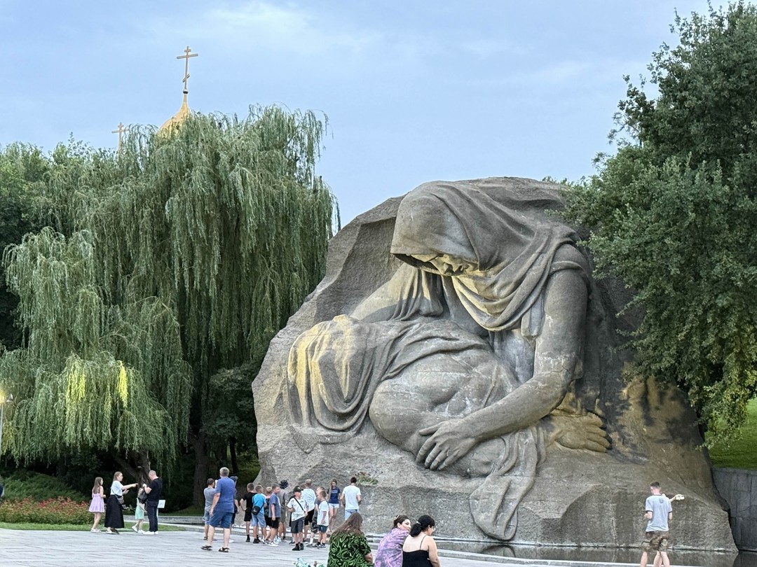 Спасибо Даниилу за содержательную, проникновенную и очень душевную экскурсию. Видно, что Даниил любит свой город и