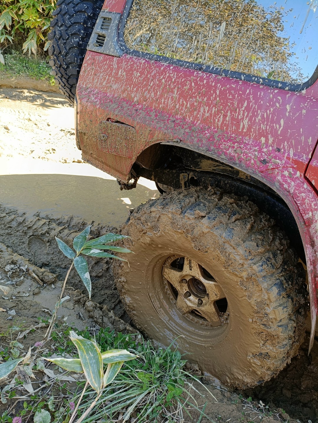 Эта поездка предназначена именно для тех, кто любит джип-покатушки по бездорожью. Я, например, их люблю. Бездорожье