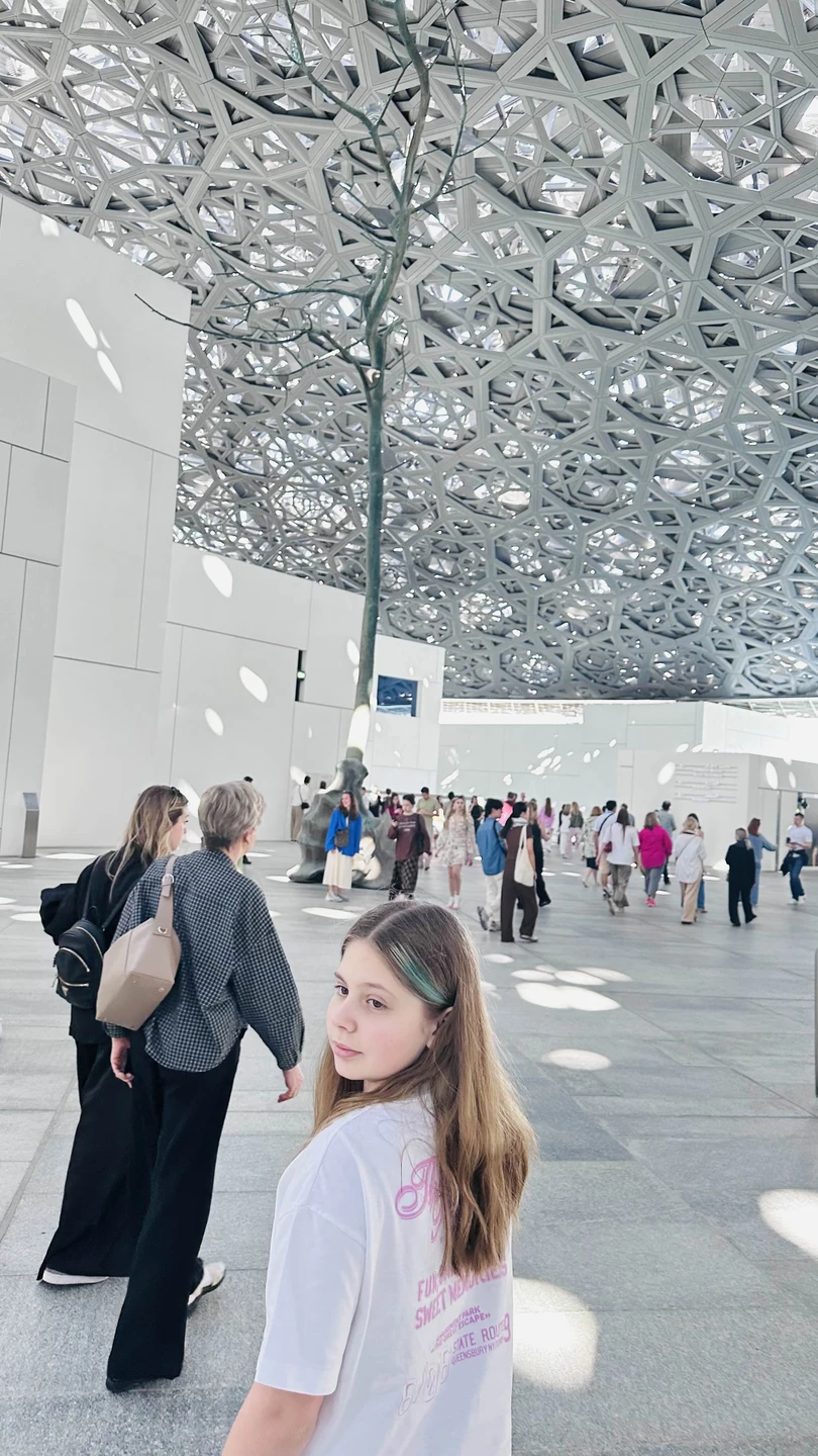 Прекрасная экскурсия, наполненная интересными фактами, достопримечательностями и увлекательными повествованиями сопровождающего гида👍 благодарю! Все очень понравилось