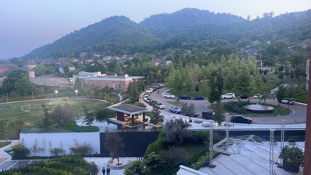 Легкая и непринкженная поездка из Баку в Ленкорань. 200 км, а совсем другая природа, климат. Более зелено, легко дышится