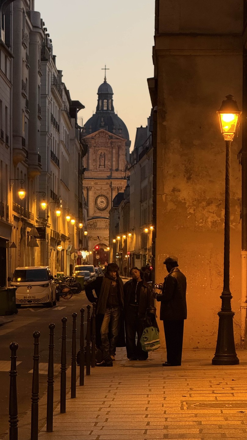 Аня очень приятный человек и профессионал фотографии, мы узнали много и хотим как нибудь повторить;)