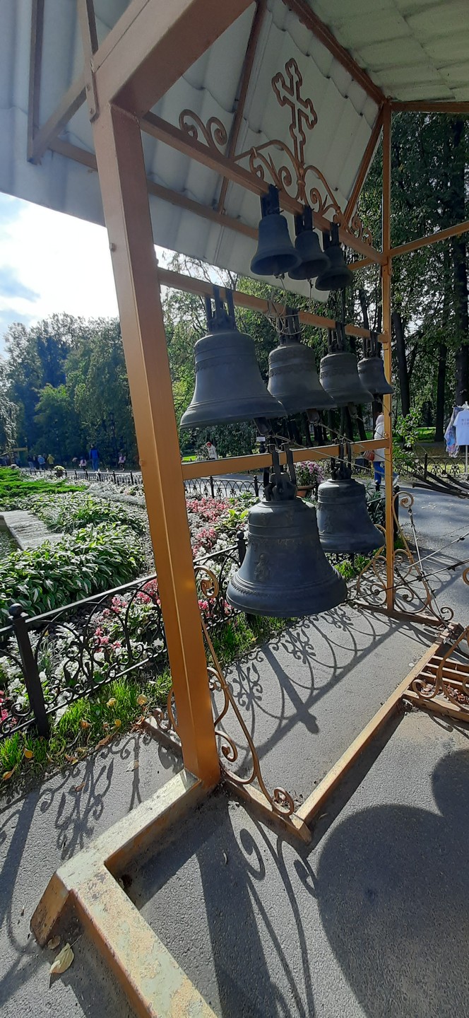 Рекомендую данное мероприятие. Но были и минусы. Во первых, автобус задержался минут на 20. Во вторых,оплата