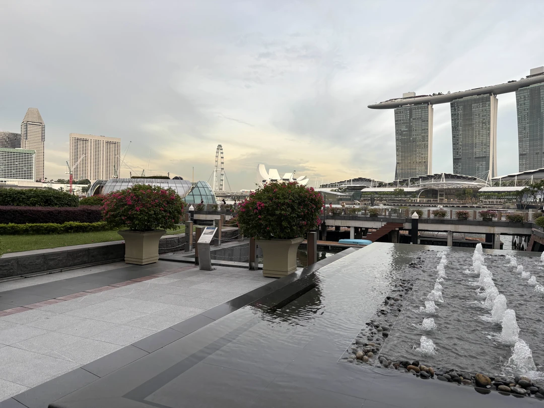 Повели прекрасный день с организатором Анастасией! Узнали история Сингапура, посетили много интересных локаций, вкусно пообедали! Рекомендую! Спасибо!