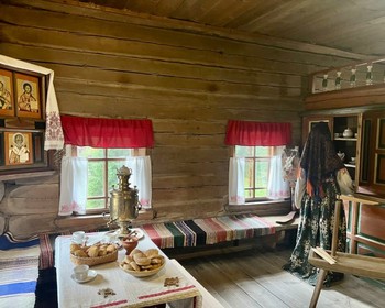 Музей народных промыслов, чаепитие, музей «Малые Корелы», обед с мастер-классом и дегустацией
