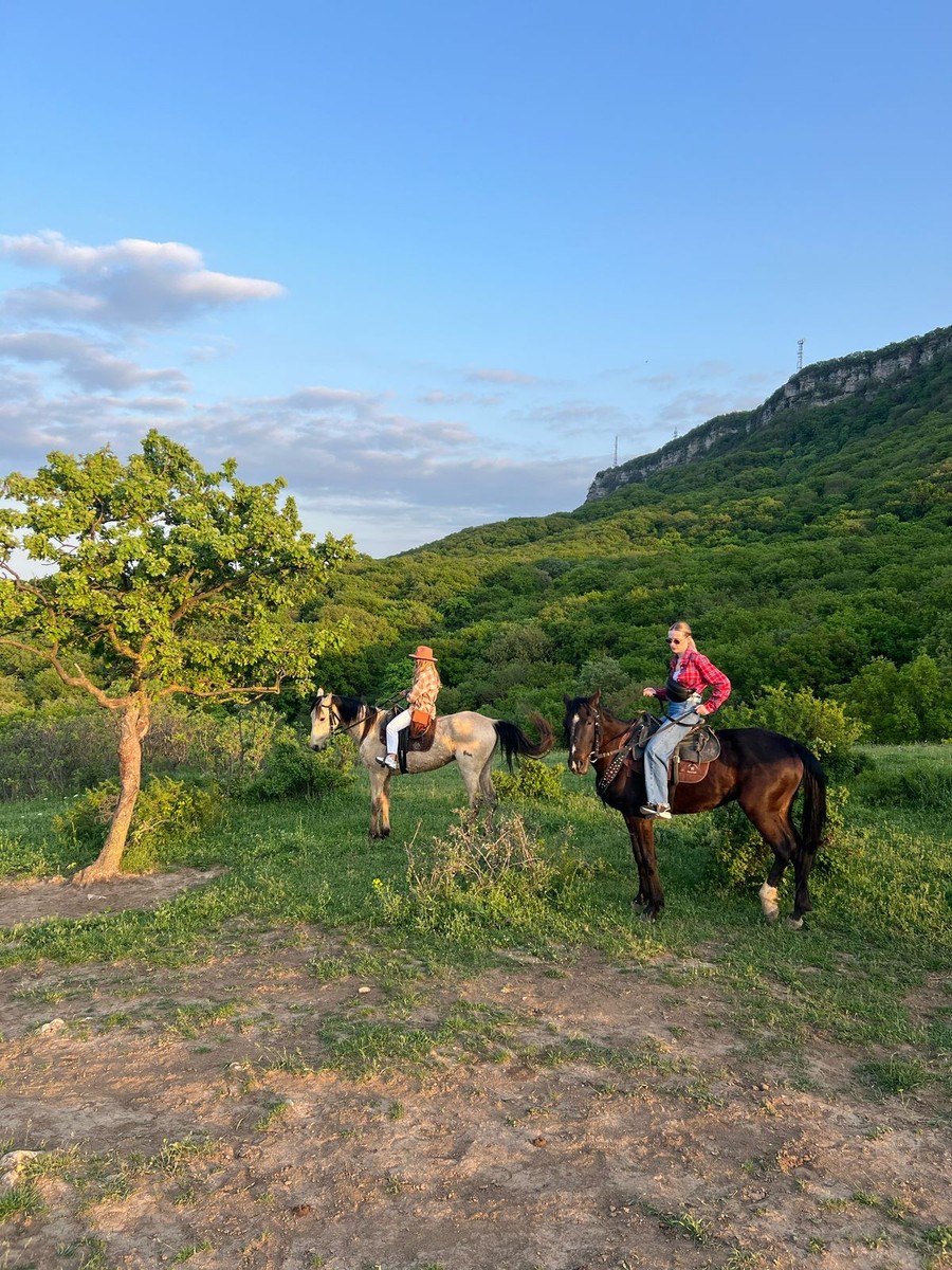Конные прогулки в окрестностях Махачкалы (Анастасия)