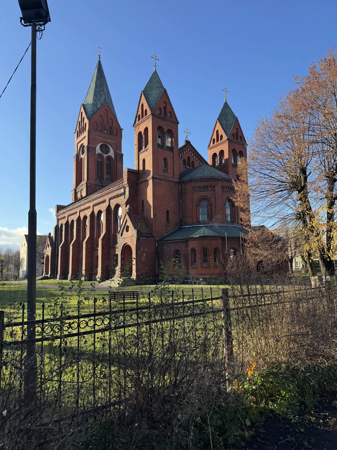 Роман - очень хороший экскурсовод. Отвечал буквально на все вопросы и по-новому открыл для меня родной край
