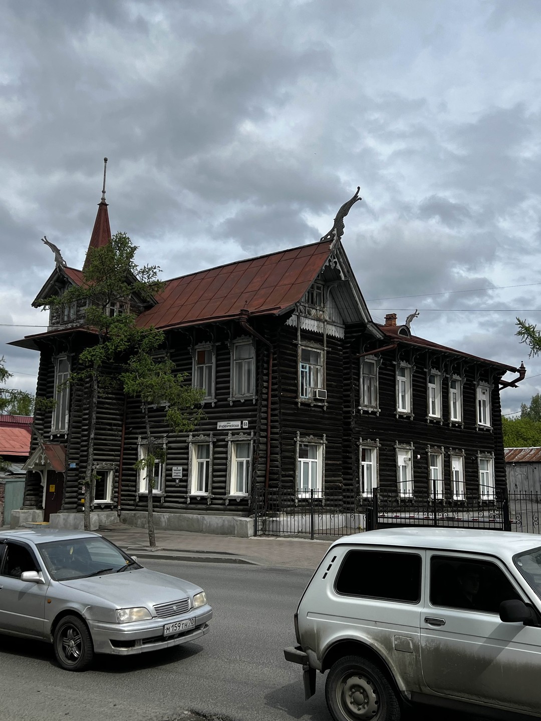 По Томску на автомобиле (Надежда)