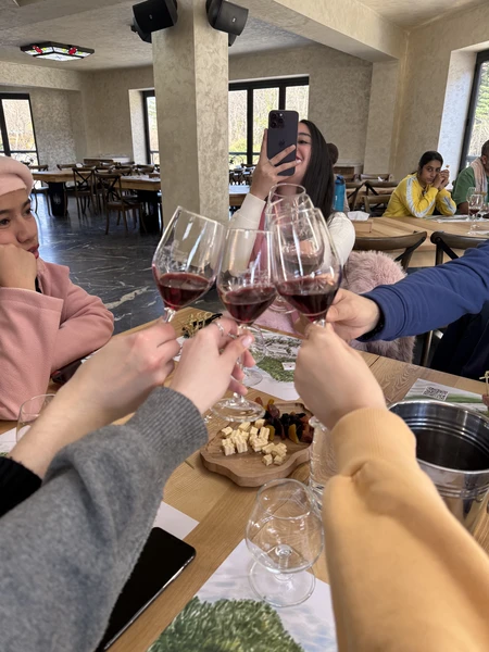 Понравилась поездка до Севана, удобный маршрут, захватили клевые локации!