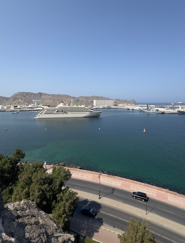 Ароматы и краски Маската