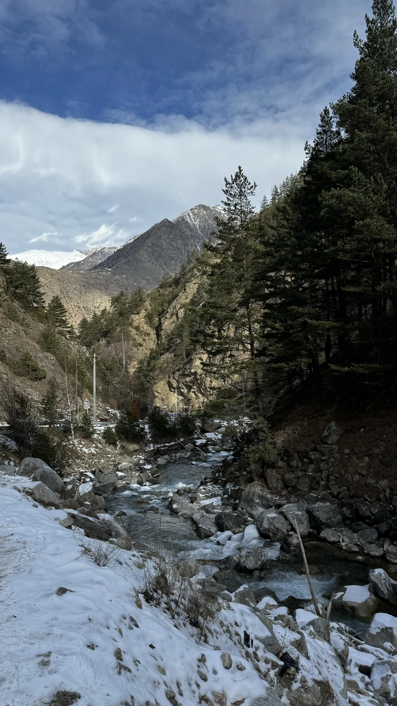 Эльбрус + озеро Гижгит + Поляна нарзанов из Кисловодска (игорь)