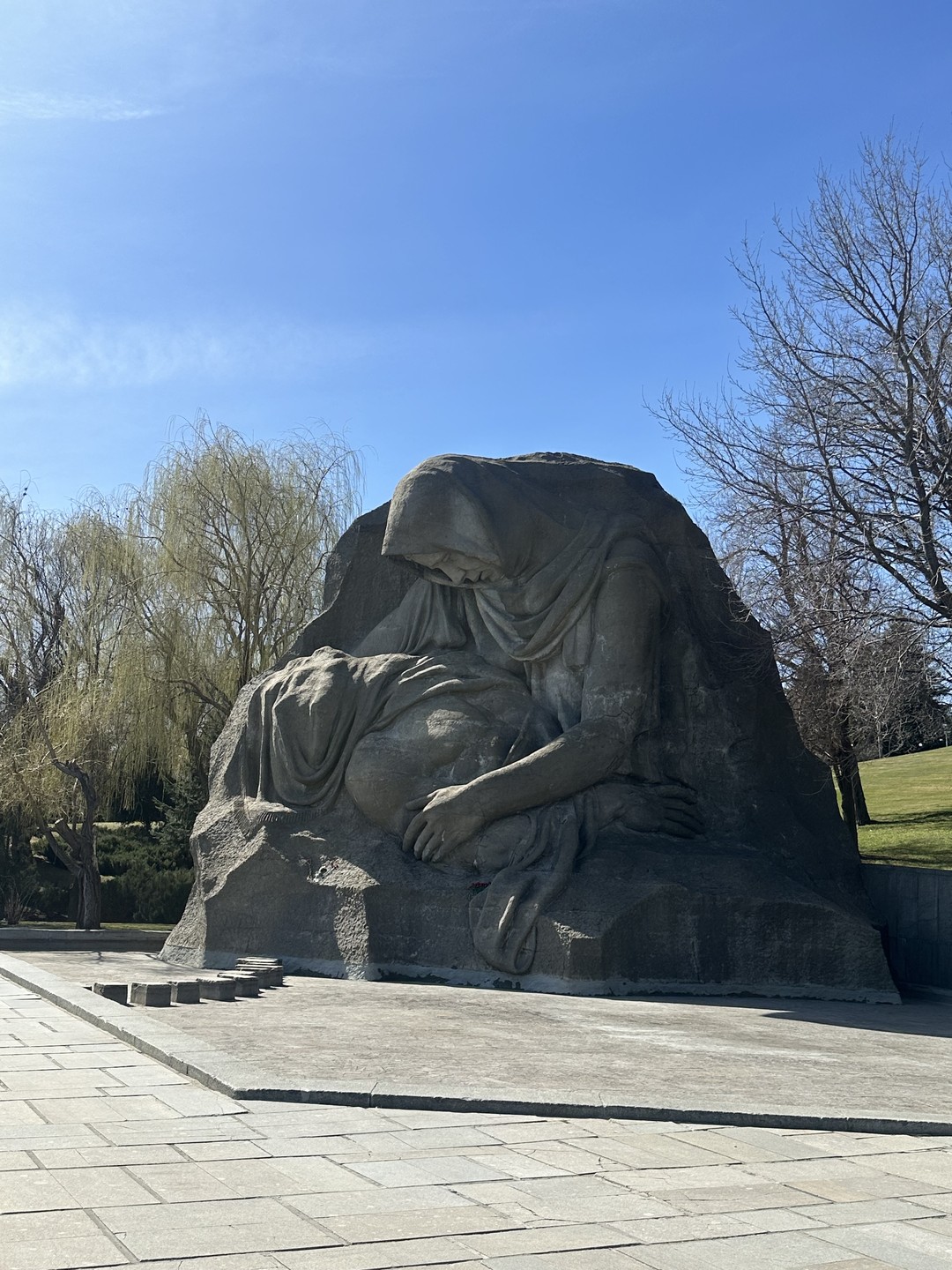 Только закончилась наша экскурсия с Александром, впечатления отличные, ноги гудят, зато столько интересных фактов узнали, что