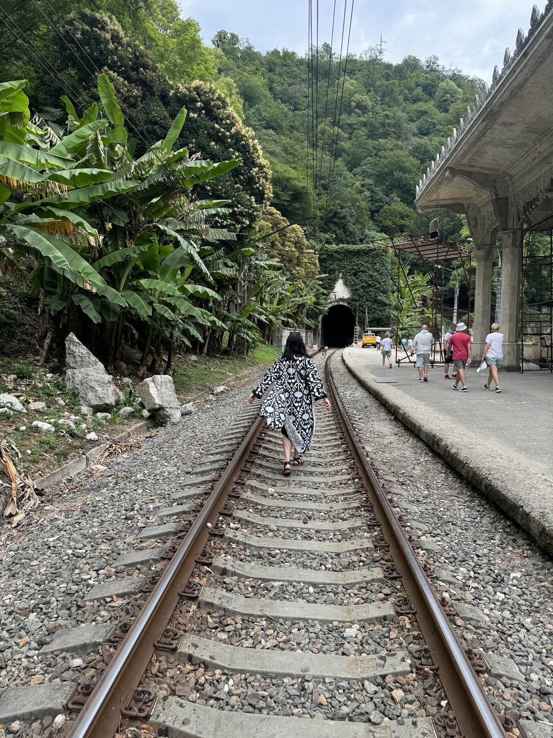 Прекрасная, волшебная Абхазия! Чудесное путешествие совместное с гидом Юрием! Очень профессионально, душевно рассказывал о каждом уголке