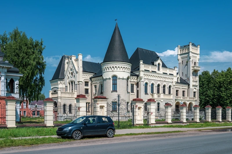 Индивидуально по Ярославскому краю: жемчужная обитель, замок, музей под небом и отдых в спа-отеле 5