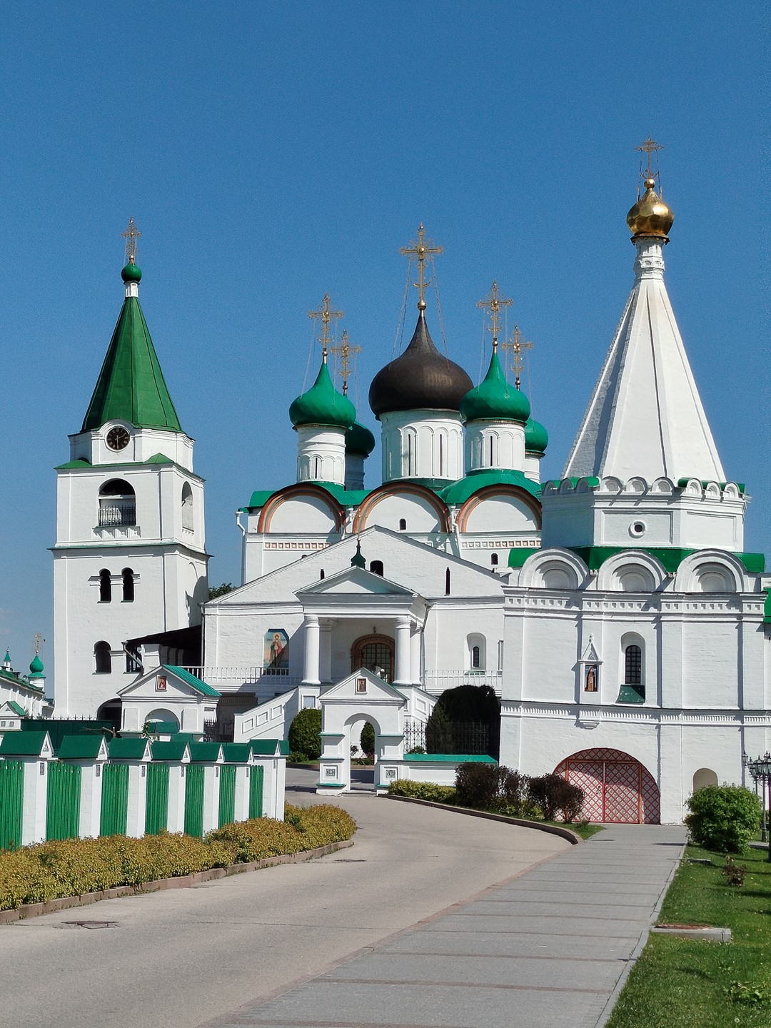 Супер, очень понравилось, 👍 шесть часов каталась, с перерывами, на двух маршрутах, все входит в стоимость