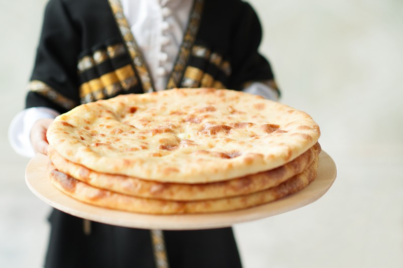 Жемчужины Кавказа: на поезде в 5 республик с национальными блюдами и этношоу