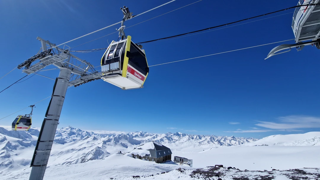 08.03.2026 Посетили экскурсию на Эльбрус и озеро Гижгит, под предводительством гида Михаила. Экскурсия оставила незабываемые впечатления