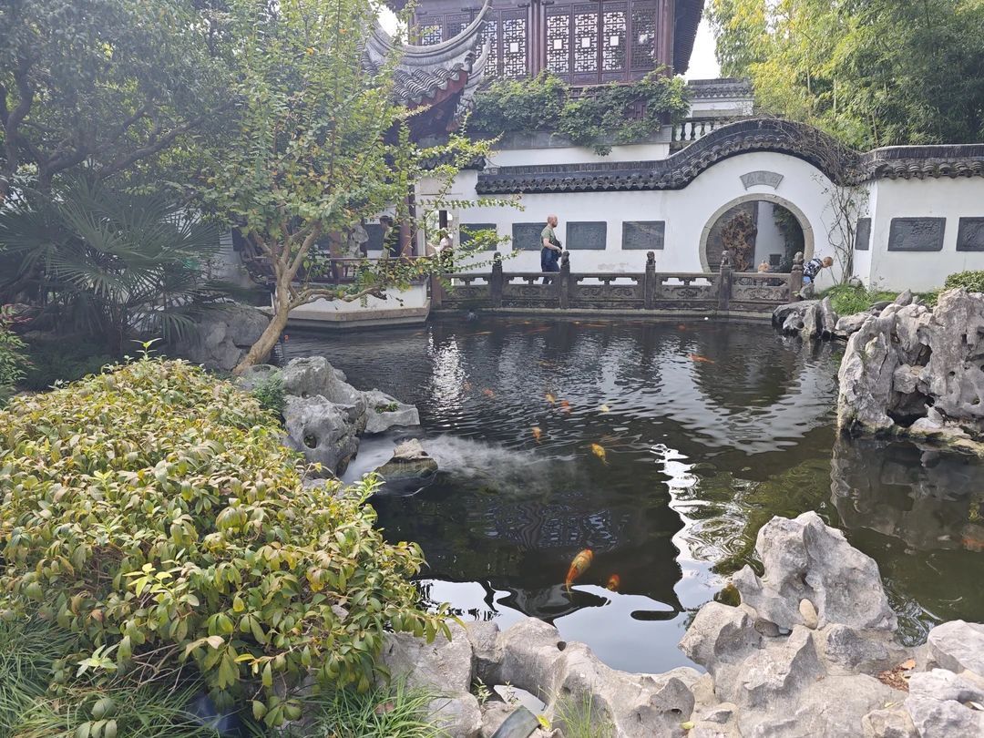 Получили огромное удовольствие от экскурсии в Чжуцзяцзяо. В первую очередь благодаря прекрасному гиду - Екатерине. Несколько