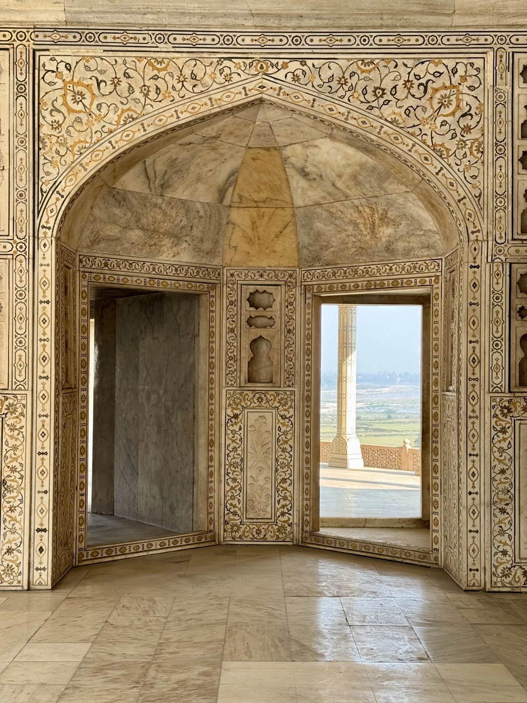 Все прошло прекрасно! Нас встретили утром у отеля в Дели! Очень комфортно довезли до Агры, где нас встретил Али!