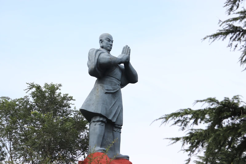 Лоян и Шаолинь: от духовной глубины до вкусов стрит-фуда