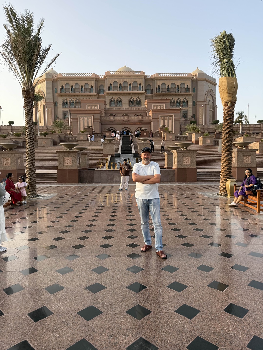 Спасибо большое Муслиму за прекрасную экскурсию! Организация на высоте, все билеты приобретались заранее без очередей и