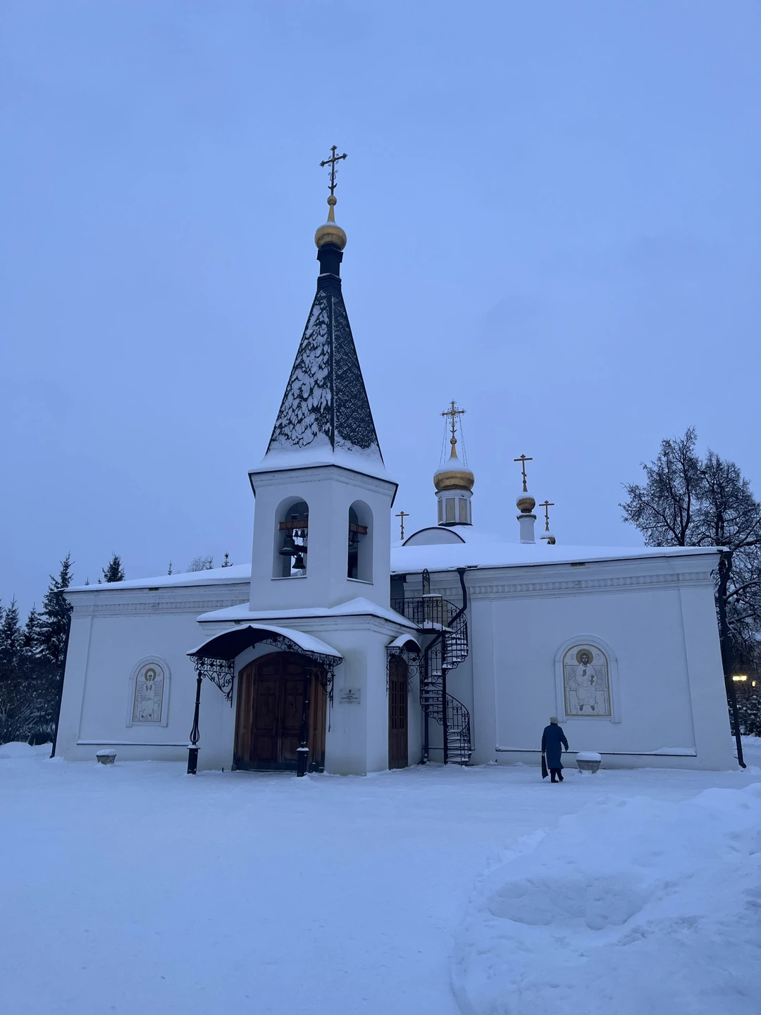 Спасибо огромное чудесному гиду Алине! Замечательная экскурсия! Насыщенная, легкая, интересная и очень увлекательная! От души рекомендую