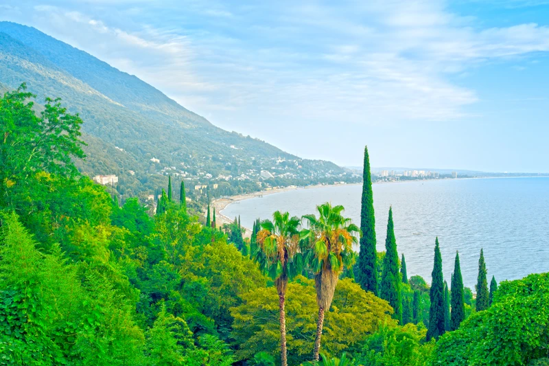 Природа и история Абхазии - поездка из Адлера