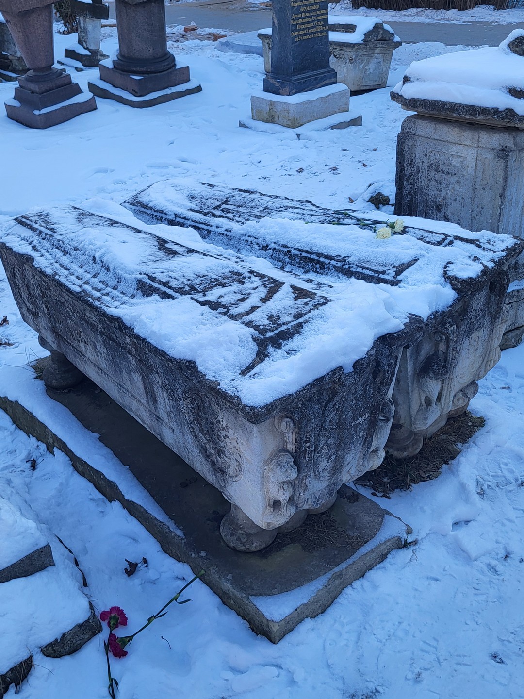 Фото отзыва 9: экскурсия "Археология русской смерти: экскурсия по Донскому некрополю"