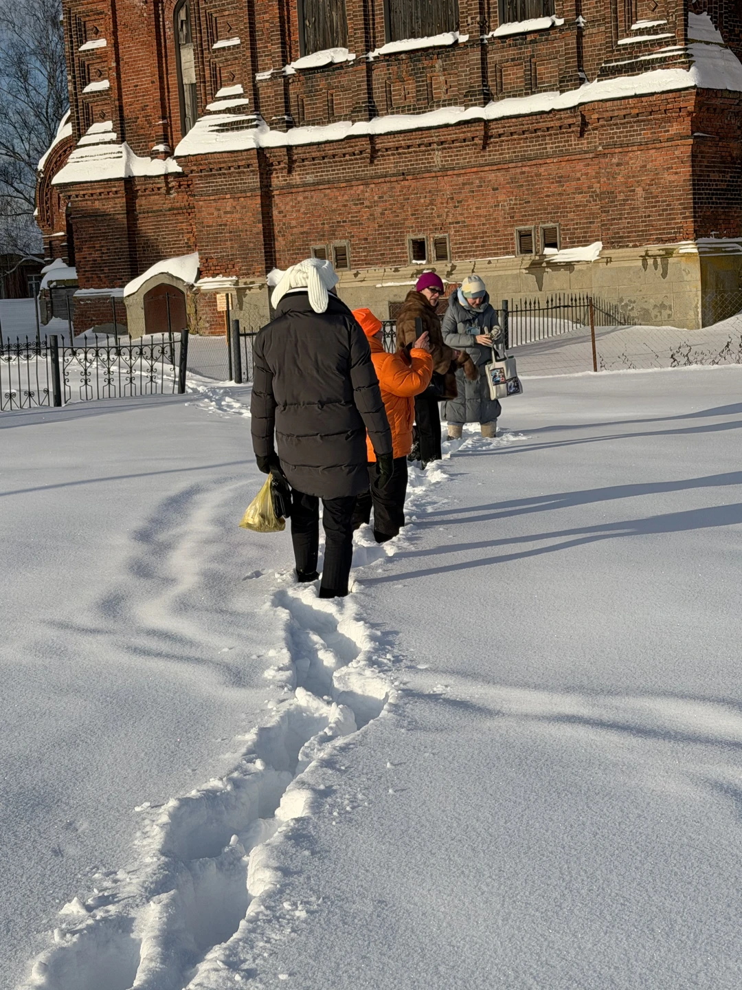 Знающий экскурсовод