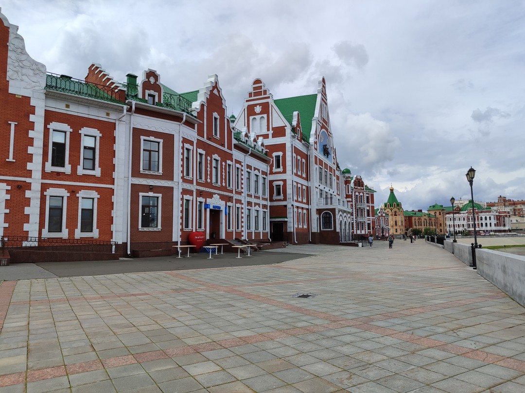 Побывали на обзорной экскурсии. Не банальная Йошкар-Ола. Нам показали, всё то что для нас было важно