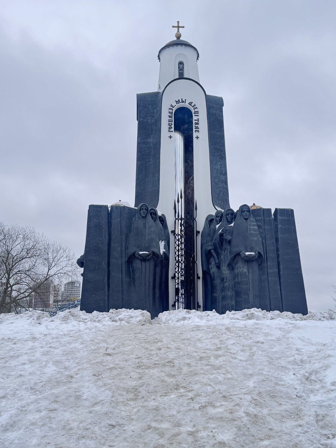 Были на обзорной экскурсии 8 января. Экскурсовод Валерия. Какая активная, интересная, заинтересованная и умная девушка. Все