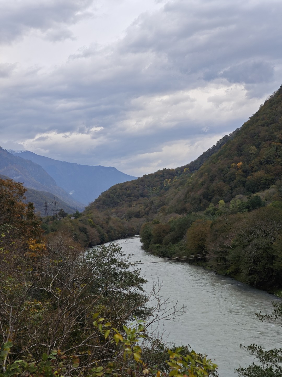 Индивидуальная экскурсия из Сочи: здравствуй, Абхазия (Роман)