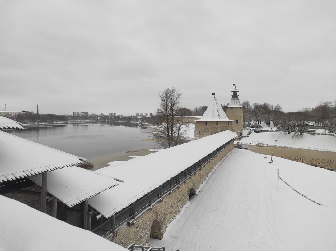 Экскурсия по Псковскому Крому в мини-группе (Дмитрий)