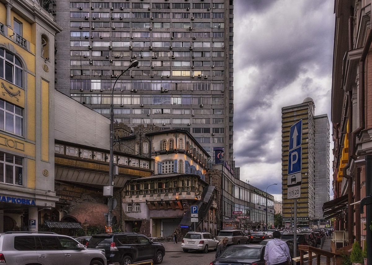 Фото 3 - Экскурсия: "Истории двух Арбатов"