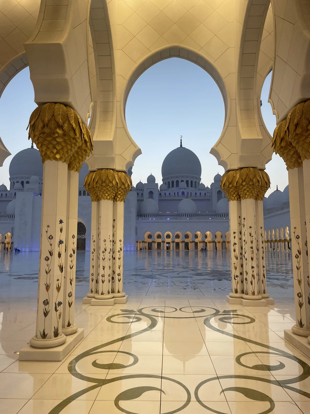 Главное об Абу-Даби (Артём)