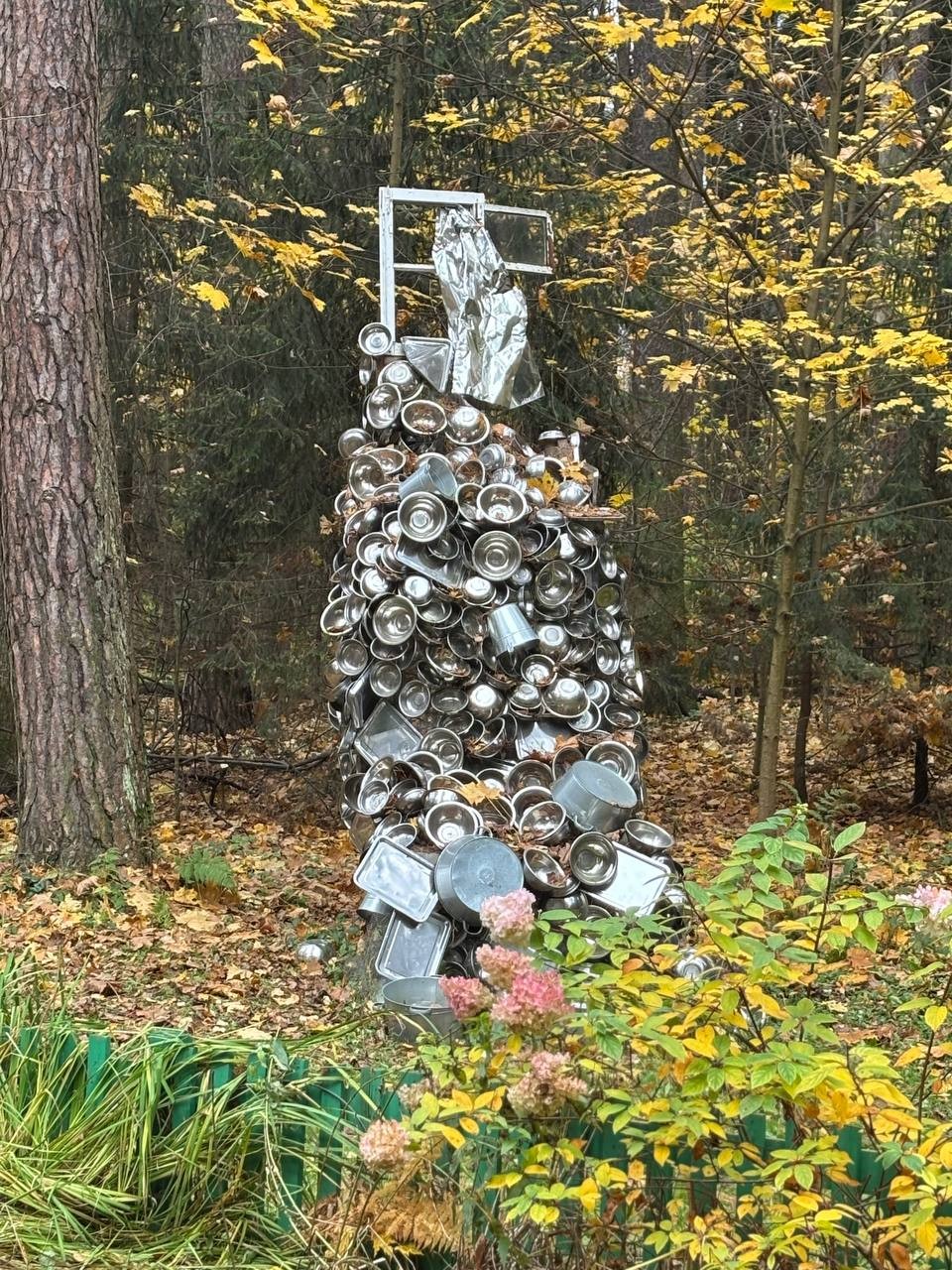 Переделкино с местным жителем и членом Союза писателей (Олег)