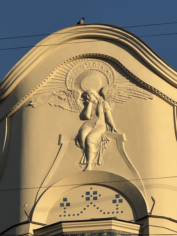 Квест по уличному искусству Петербурга