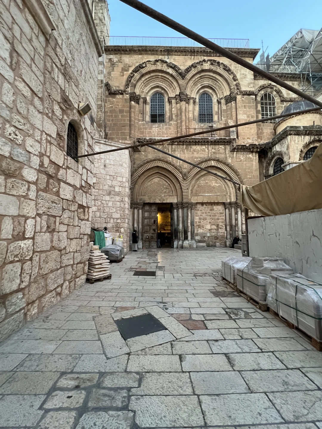 Побывала в Иерусалиме 23.01.2026 года. Экскурсия прошла ожидаемо, места посетили, организовано хорошо. Тут уже зависит от