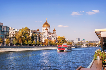 Речная прогулка