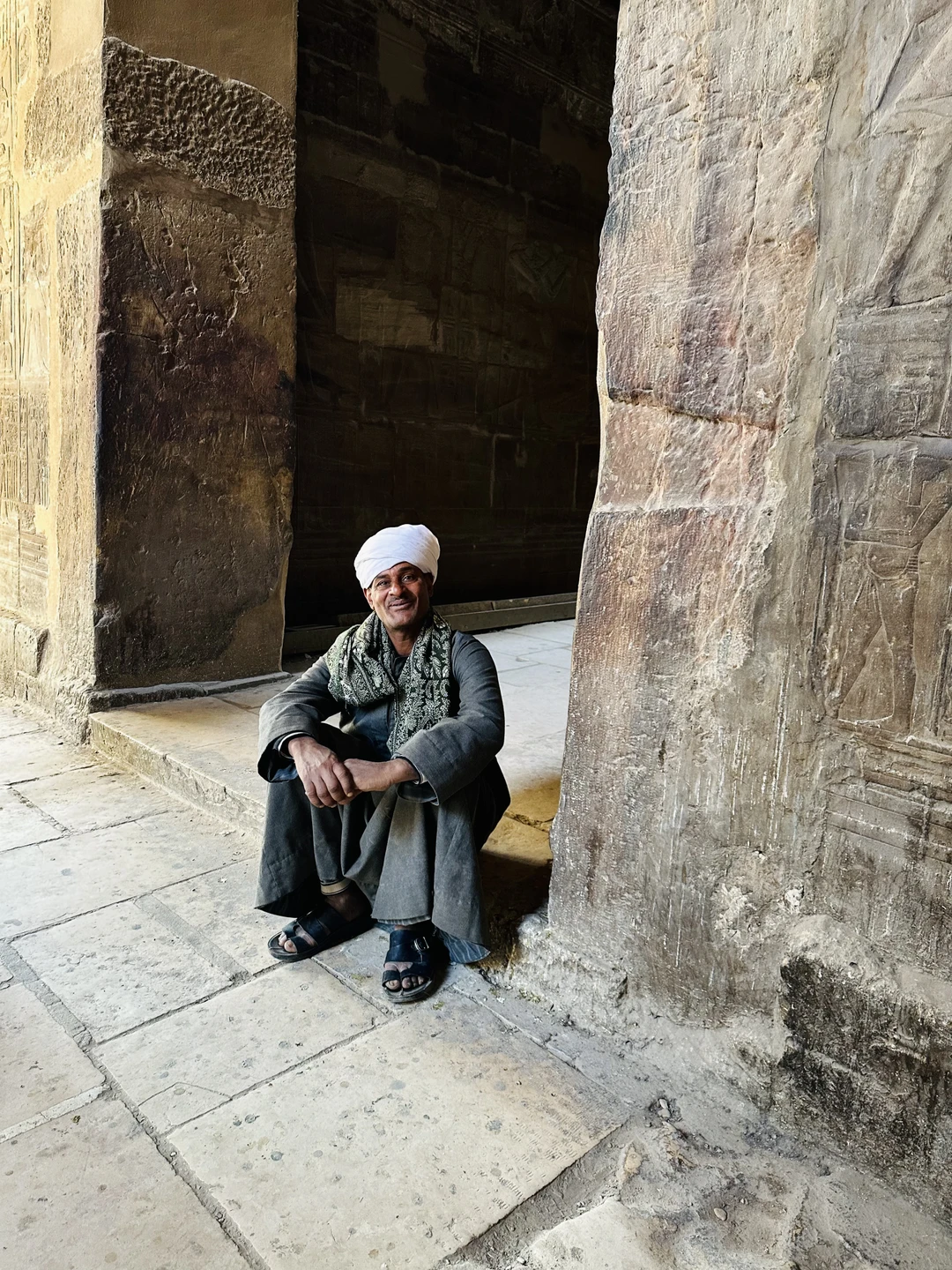 Хорошая экскурсия, Ахмед молодец, немного спешили чтобы пройти перед автобусами, но оно того стоило.