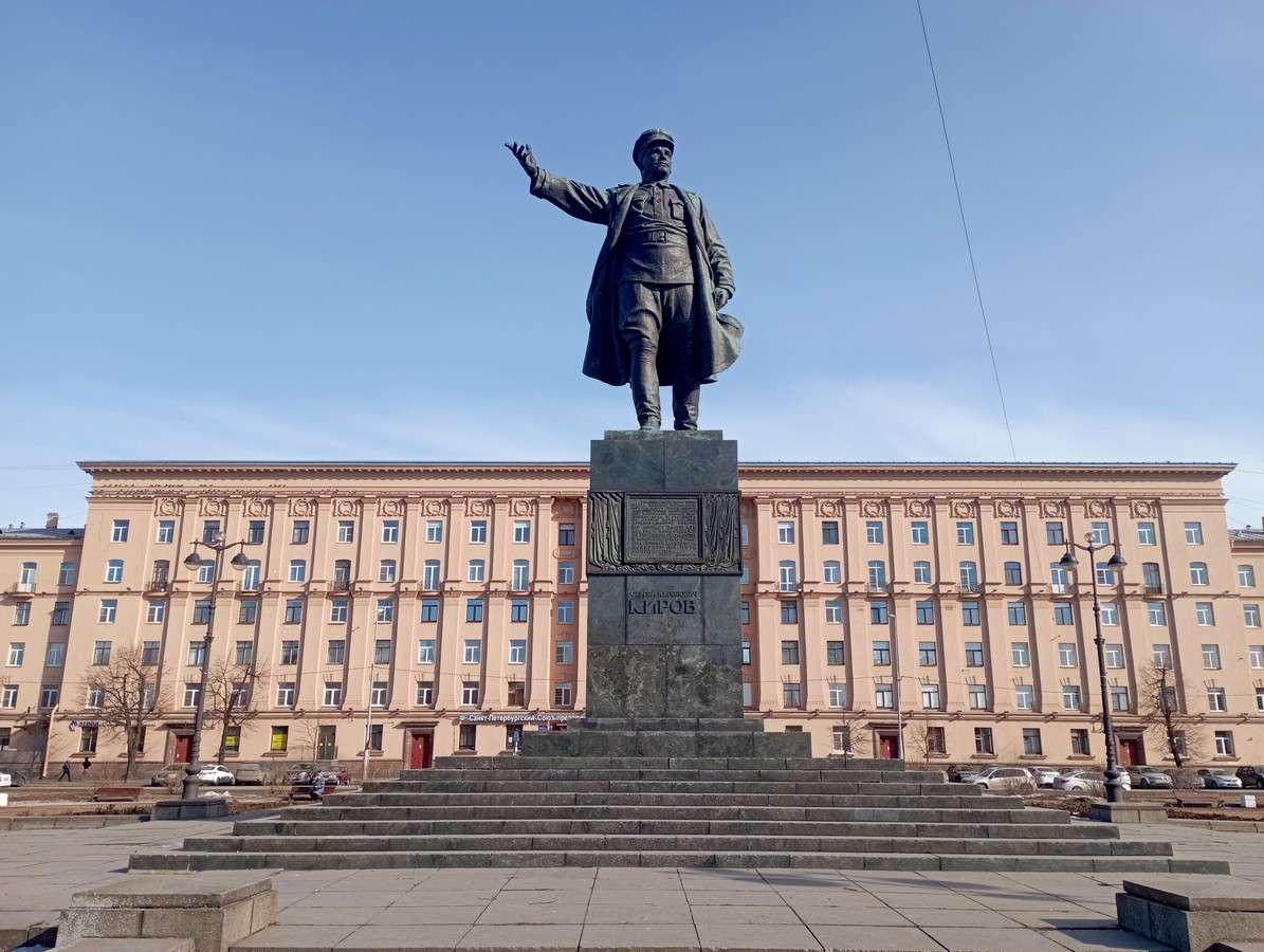 Пролетарский Петербург: Кировский район и Канонерский остров